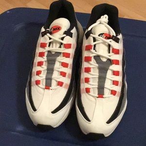 Men’s Nike air max size 12.5 Brand new with box